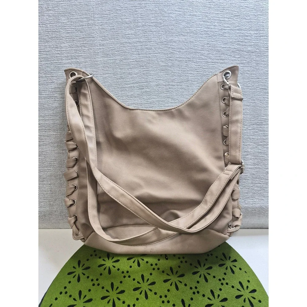 Womens Fashion Tote Bag Beige Faux Leather Shoulder Straps Inner Pocket Travel